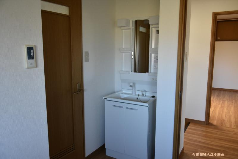 洗面所(台所内)